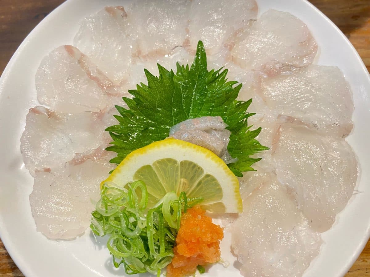 白身魚の薄造り